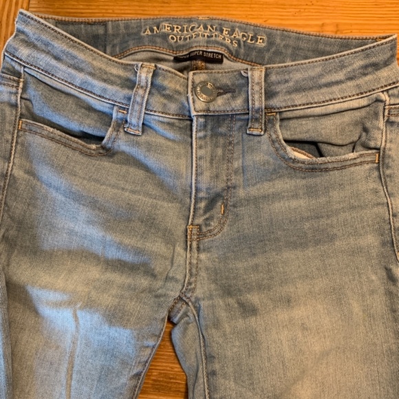 AMERICAN EAGLE JEANS - Picture 2 of 3